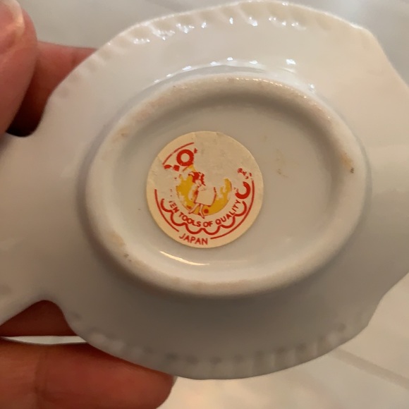 ๐  7 Piece White Porcelain Fish Plate Set - Picture 13 of 14